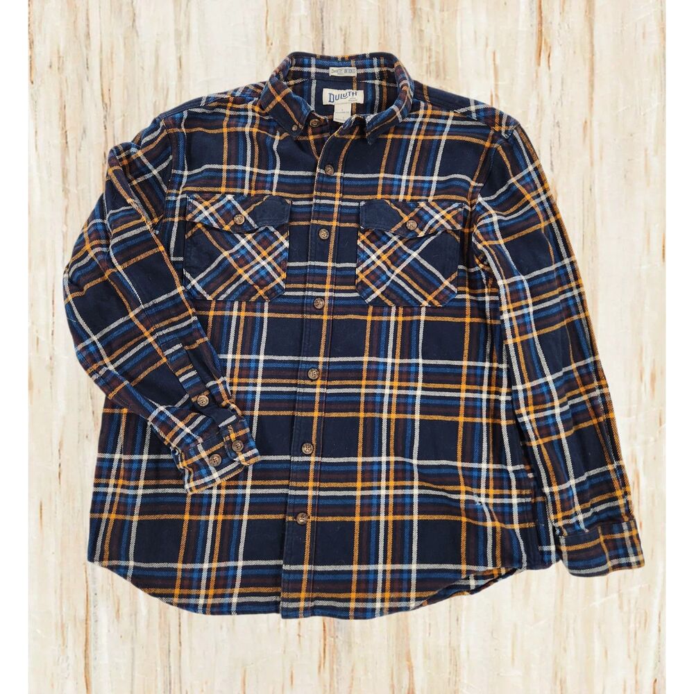 Duluth Mens Flannel Button Up Shirt Size L Navy Plaid Workwear Relaxed Untucked